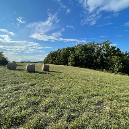 For 6 Persons At Ferme La Geneste בית נופש *